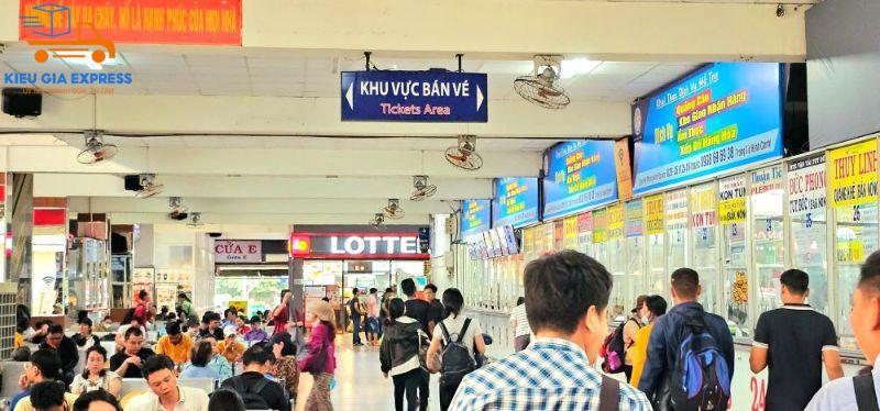 Gửi xe máy qua đêm ở Bến xe Miền Đông cũ và mới 2025 5 Giới thiệu về Bến xe Miền Đông cũ và mới