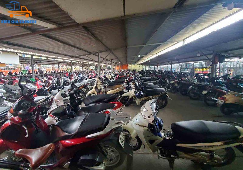 Gửi xe máy ở Bến xe Bãi Cháy: Giá cả, Lưu ý & Địa điểm gửi xe 2 Bảng giá gửi xe máy ở Bến xe Bãi Cháy