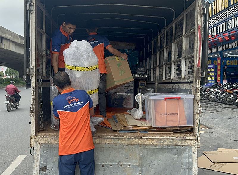 Quy trình vận chuyển an toàn đối với các loại hàng hóa 3 Chọn đơn vị vận chuyển uy tín